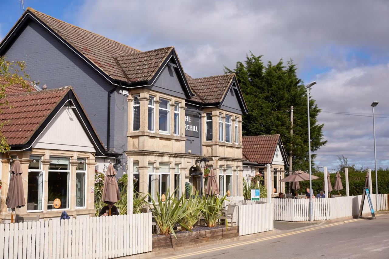 The Churchill By Greene King Inns Royal Wootton Bassett Eksteriør bilde